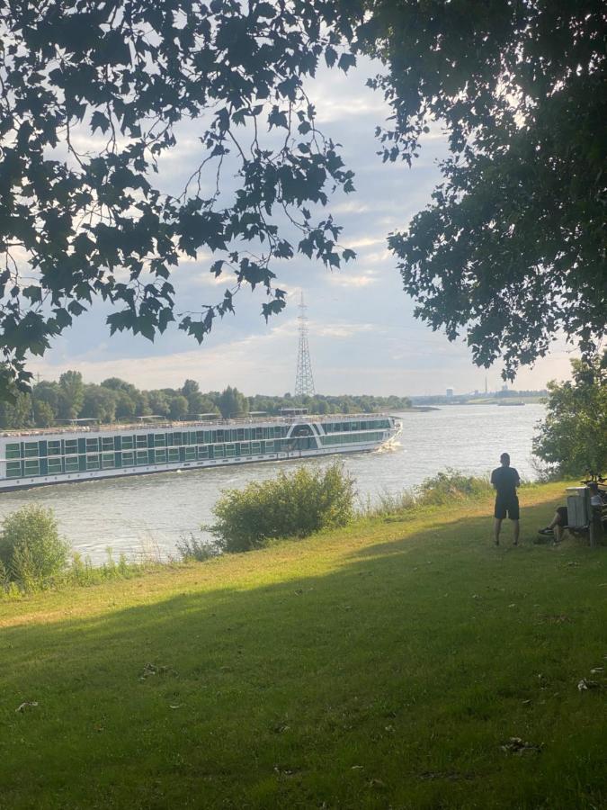 Ferienvilla Whirlpool Fasssauna Direkt Am Rhein Gotterswickerhamm Luaran gambar